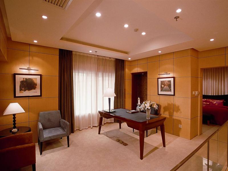 Shanghai Everbright International Hotel