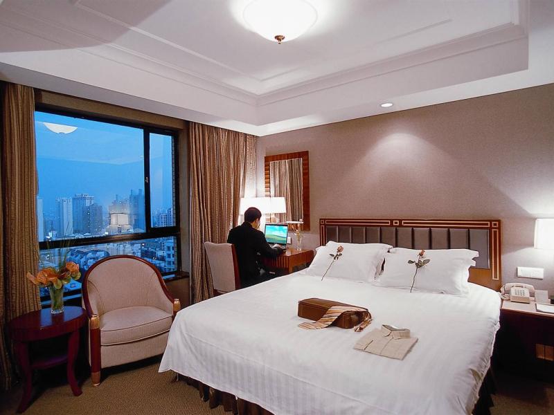Shanghai Everbright International Hotel