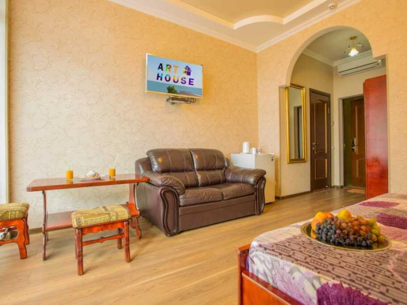 Art House Hotel