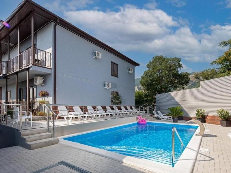 M-House