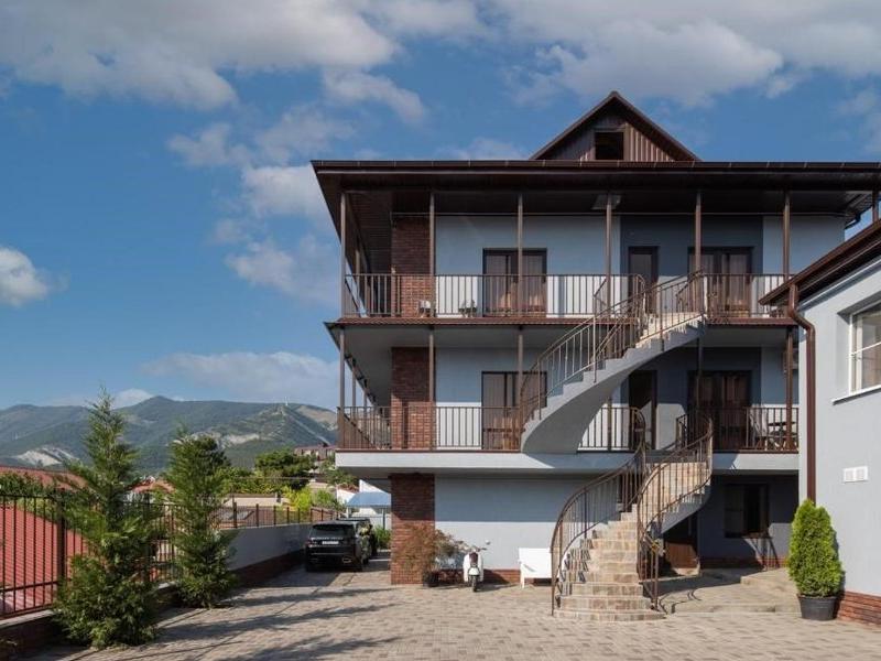 M-House