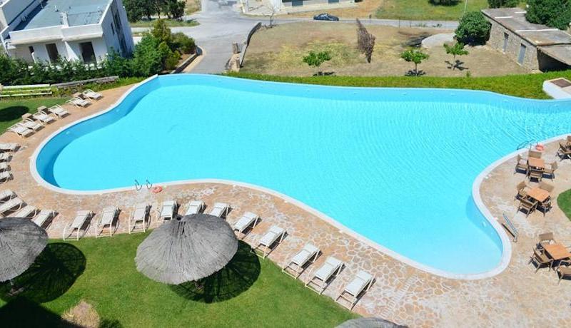 Evia Hotel & Suites