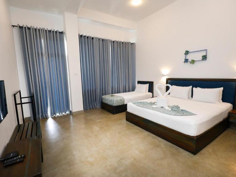 Somerset Mirissa Blue