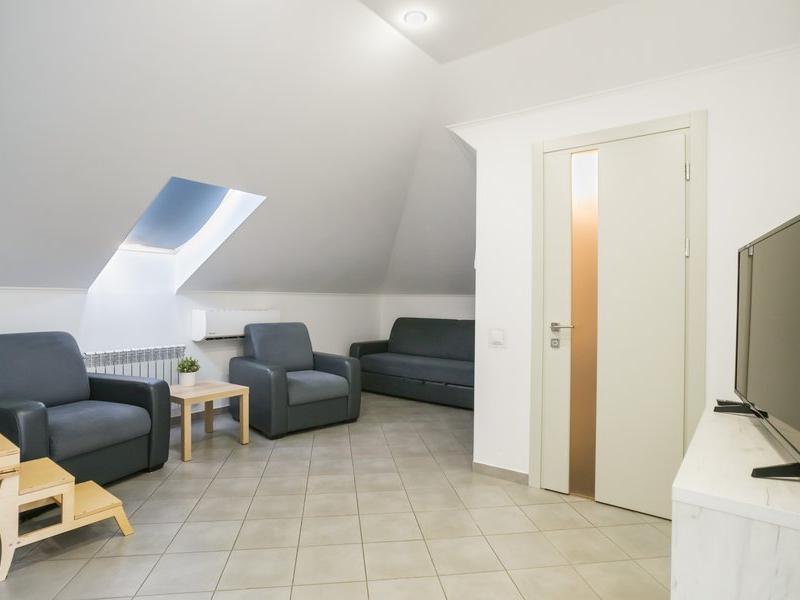 Абрикос Плюс