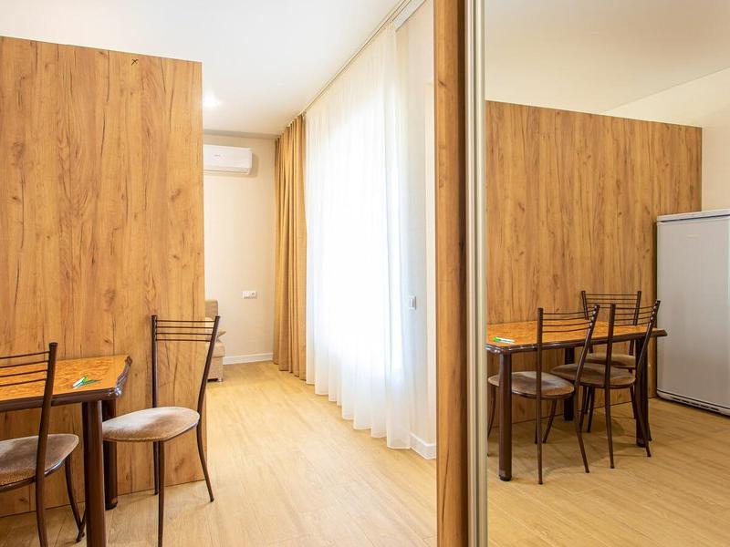 Парфенон (Дивноморское)