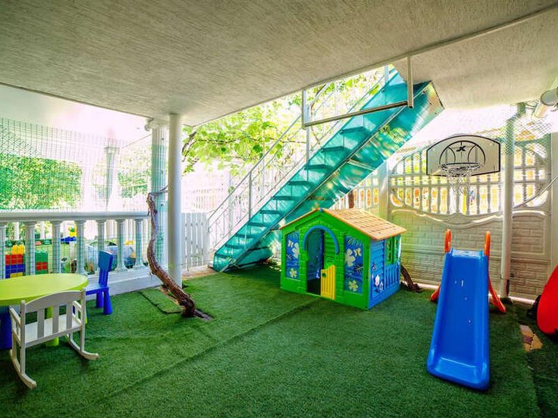 Парфенон (Дивноморское)