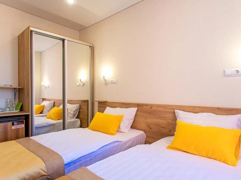 Парфенон (Дивноморское)