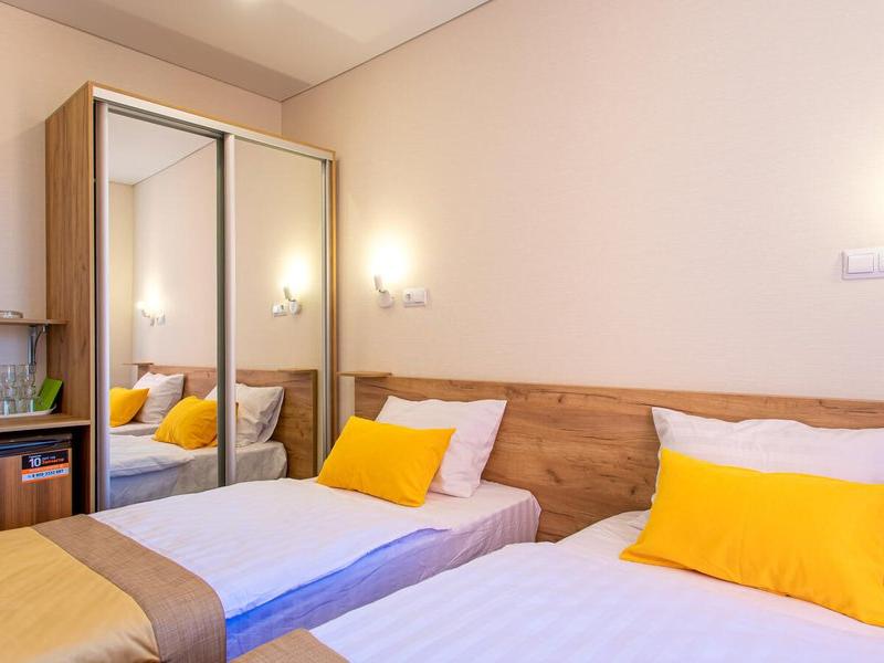 Парфенон (Дивноморское)