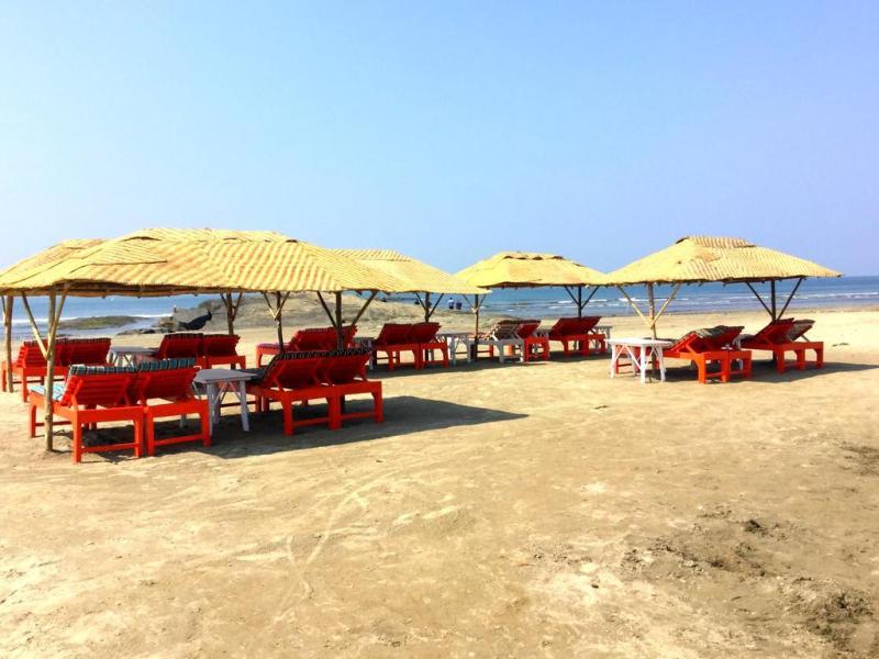 Sandbanks Beach Villas, Morjim