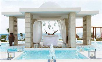Excellence Playa Mujeres