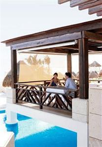 Excellence Playa Mujeres