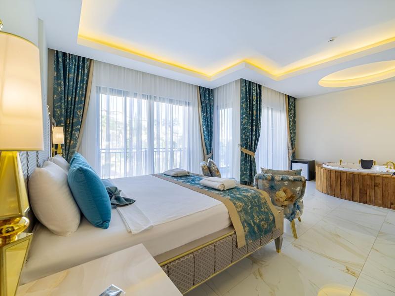 Algora Halal Hotel