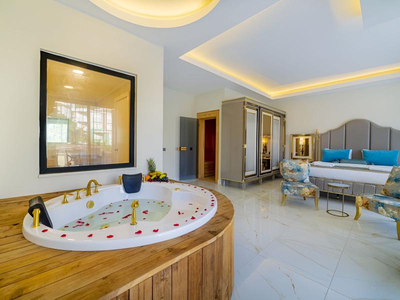 Algora Halal Hotel