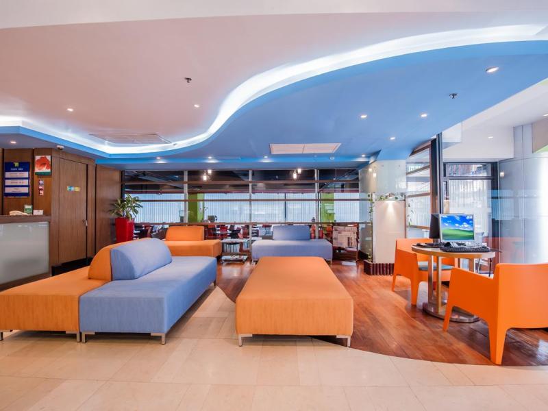 The Seasons Bangkok Huamark