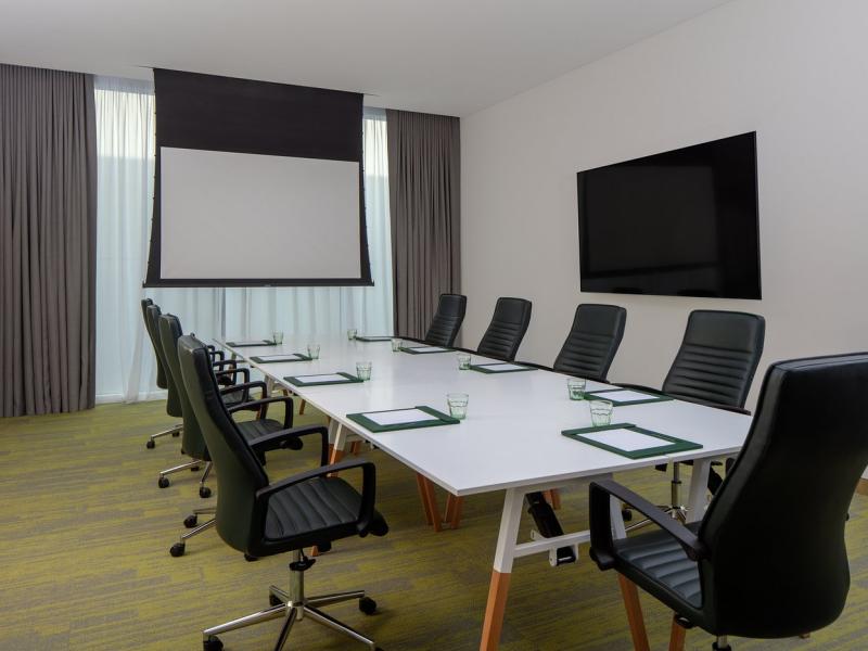 Holiday Inn Dubai Business Bay