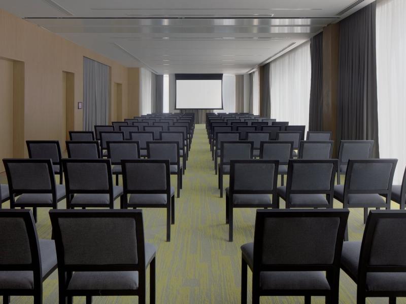 Holiday Inn Dubai Business Bay