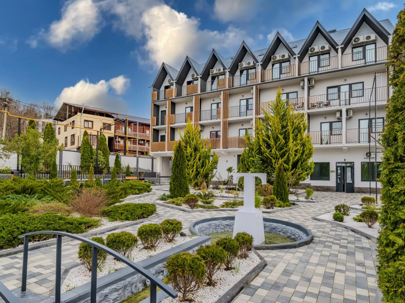 Cosmos Smart Sochi Tivoli Hotel