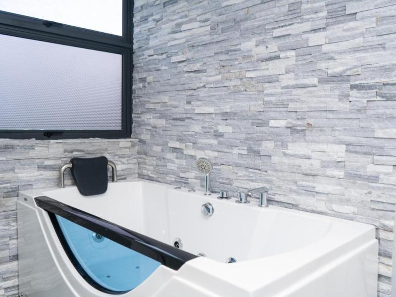 Ari Grand Hotel & Spa