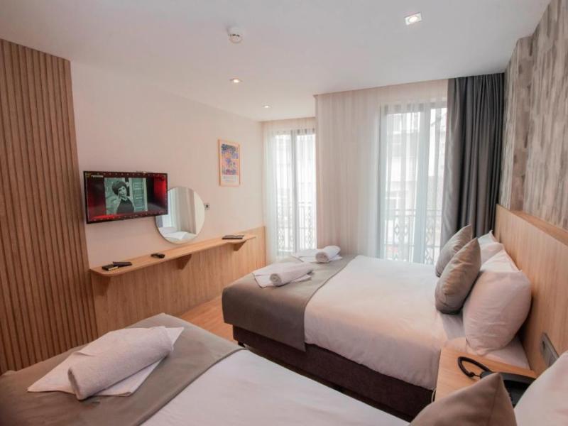 Mahya Hotel