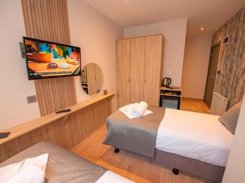 Mahya Hotel
