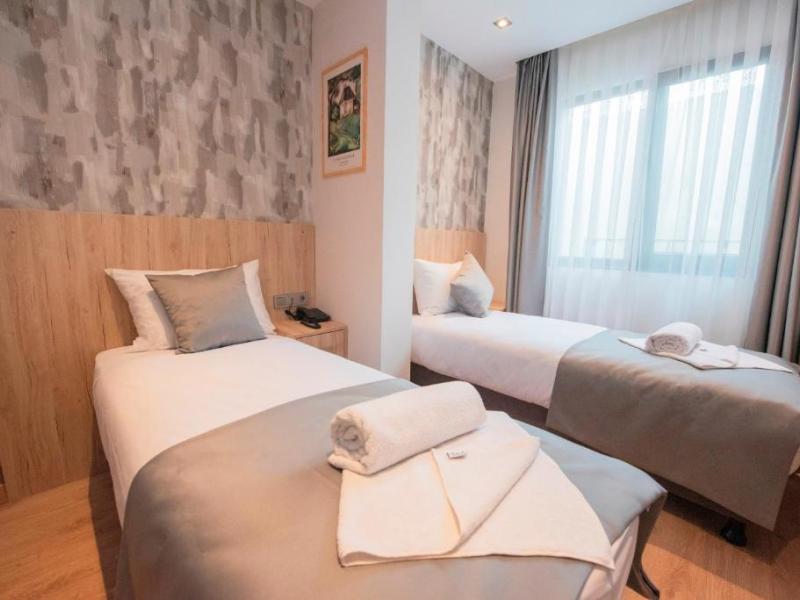 Mahya Hotel