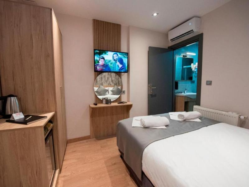 Mahya Hotel