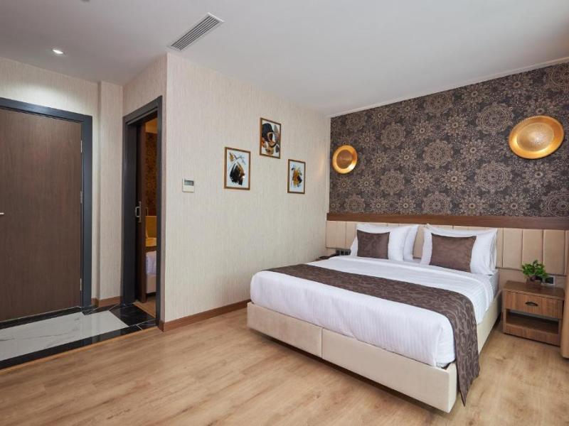 Operla Airport Hotels Trademark Collection By Wyndham