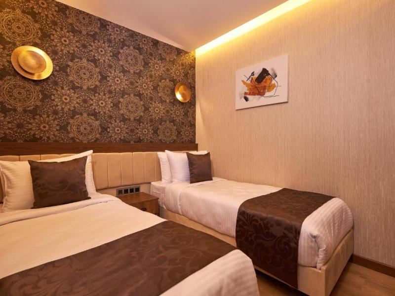 Operla Airport Hotels Trademark Collection By Wyndham