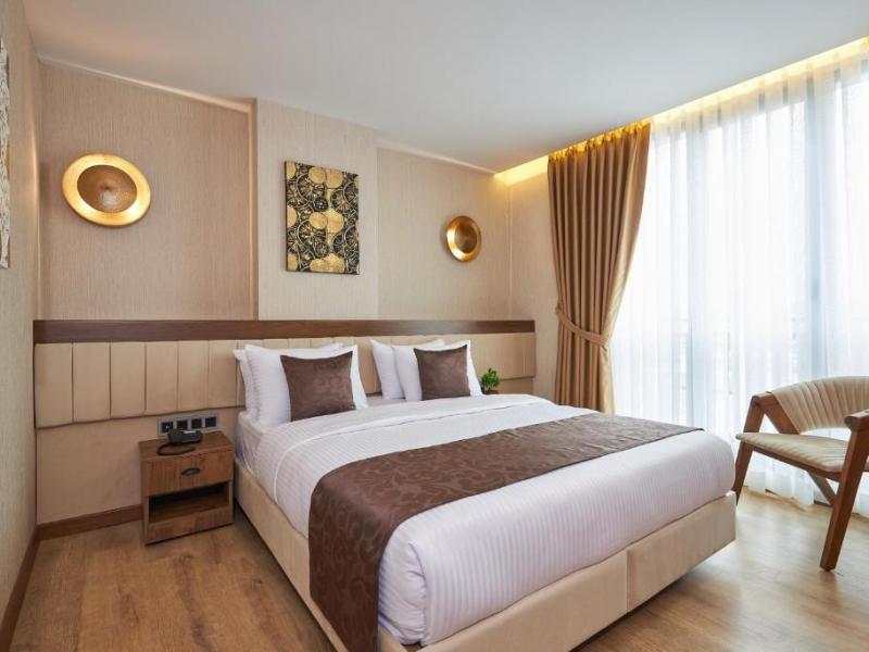 Operla Airport Hotels Trademark Collection By Wyndham