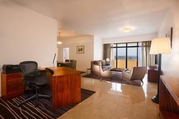 Отель Hilton Colombo Residence Шри-Ланка, Коломбо, фото 20