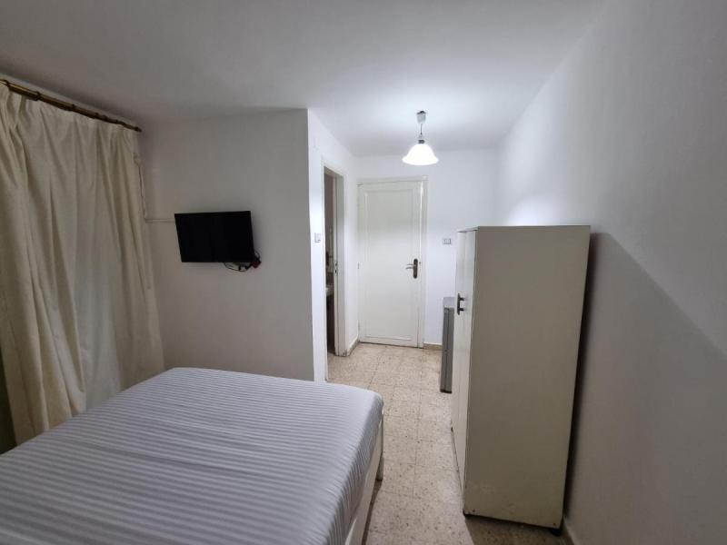 Lilly Rooms and Studios