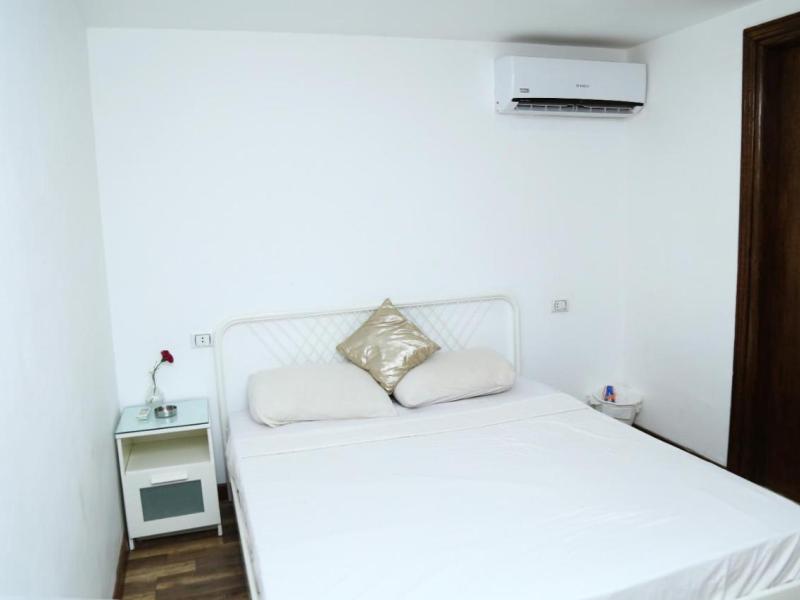 Lilly Rooms and Studios