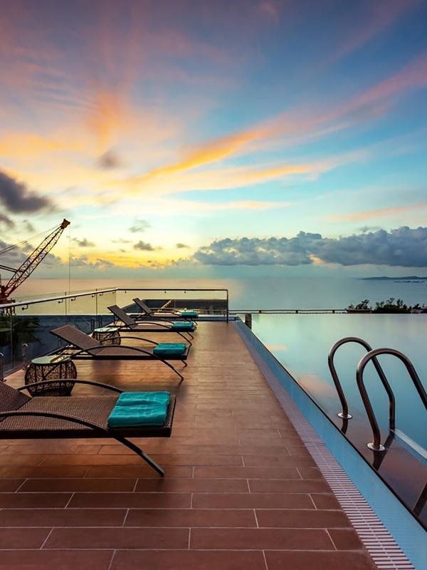 Night Sea Hotel