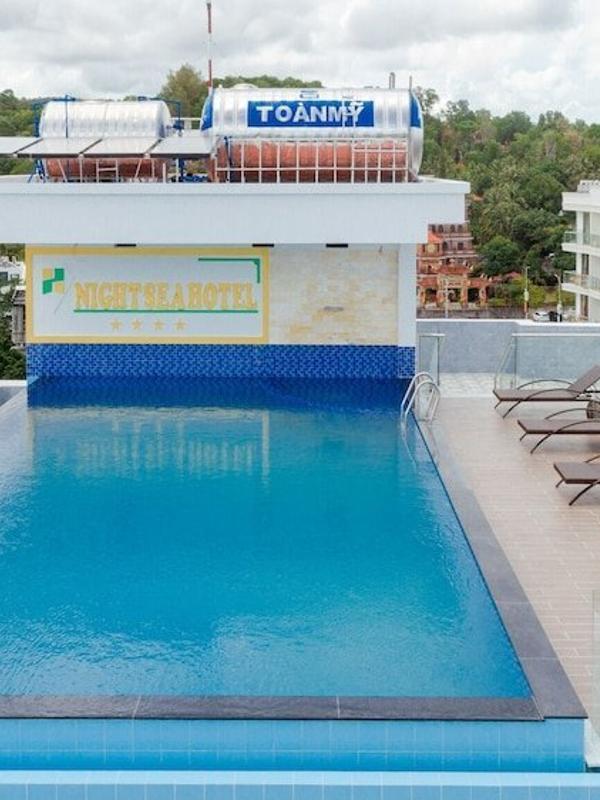 Night Sea Hotel