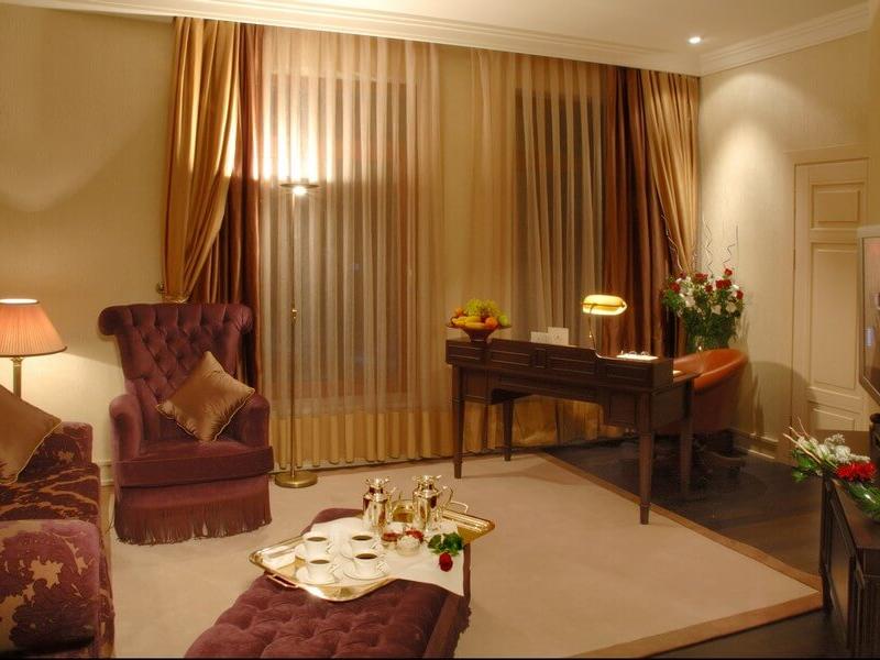 Excelsior Hotel & Spa 