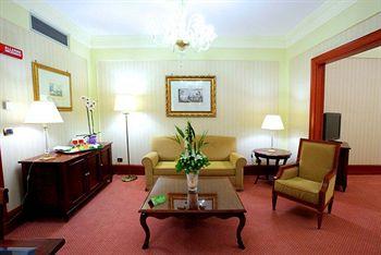 Excelsior Hilton