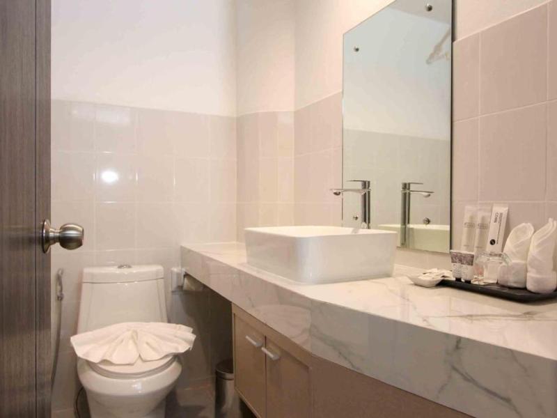 Pooh Beach Resort & Spa