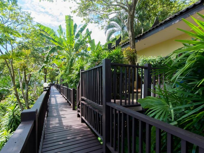 All Seasons Naiharn Phuket