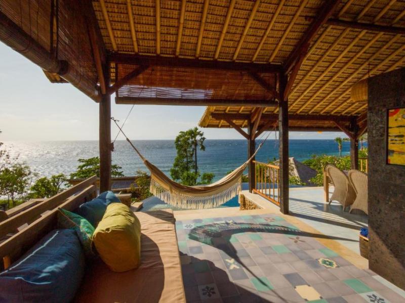 Aquamarine Beach Villas