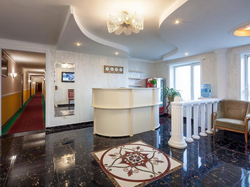 Garden Hotel