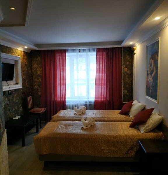 Garden Hotel