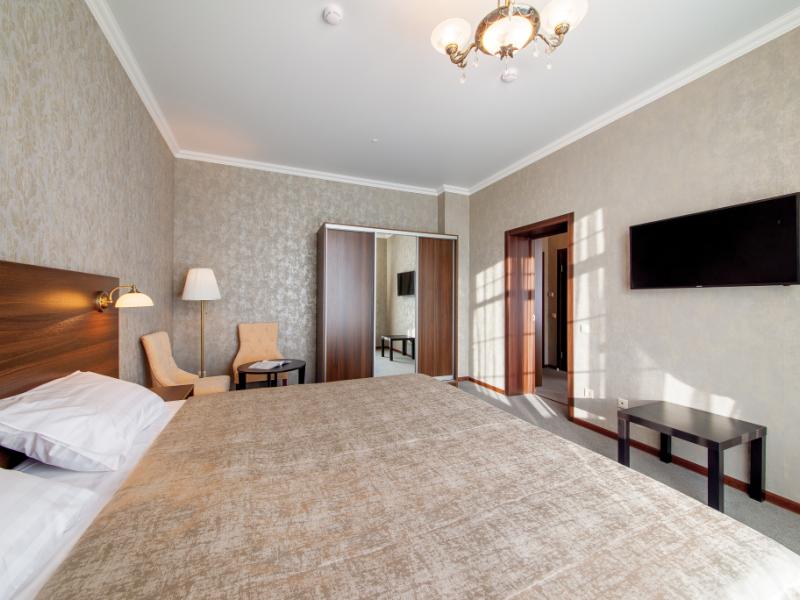 D Hotel (Д Отель)