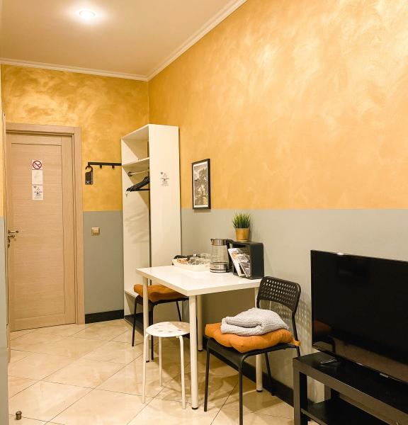 Goldie Home