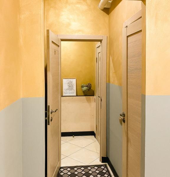 Goldie Home