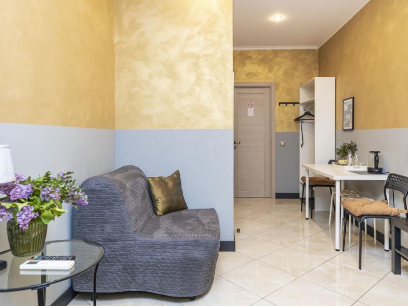 Goldie Home