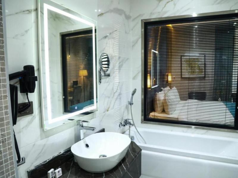 Iris Hotel Baku