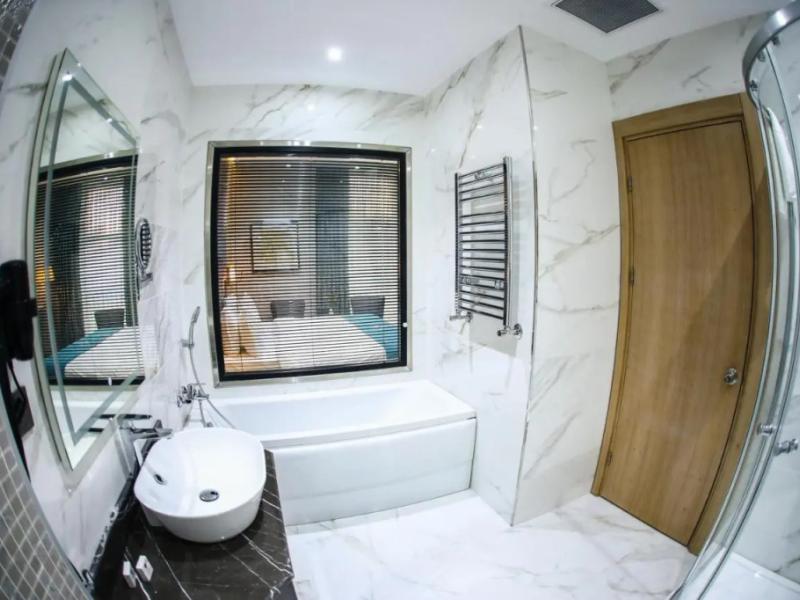 Iris Hotel Baku