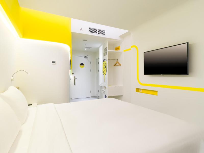 YELLO KUTA BEACHWALK BALI