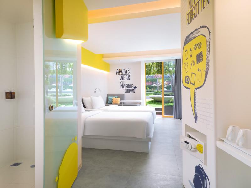 YELLO KUTA BEACHWALK BALI