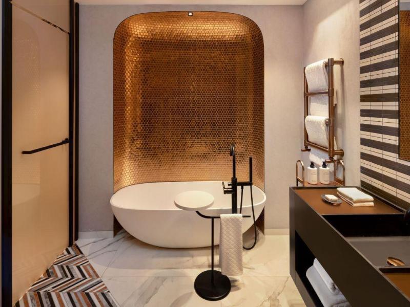 Paragraph Freedom Square, A Luxury Collection Hotel